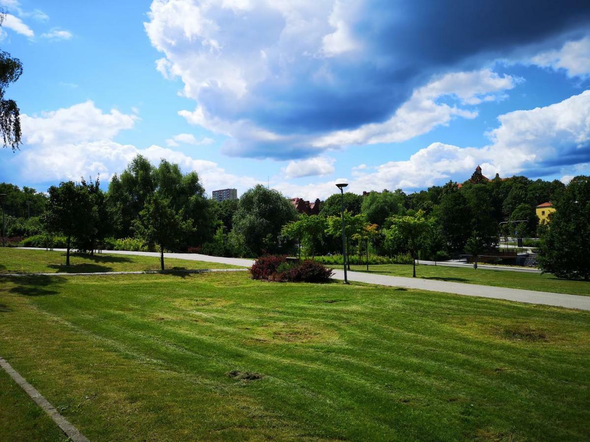 Villa Garden Paryski Olsztyn  Buitenkant foto