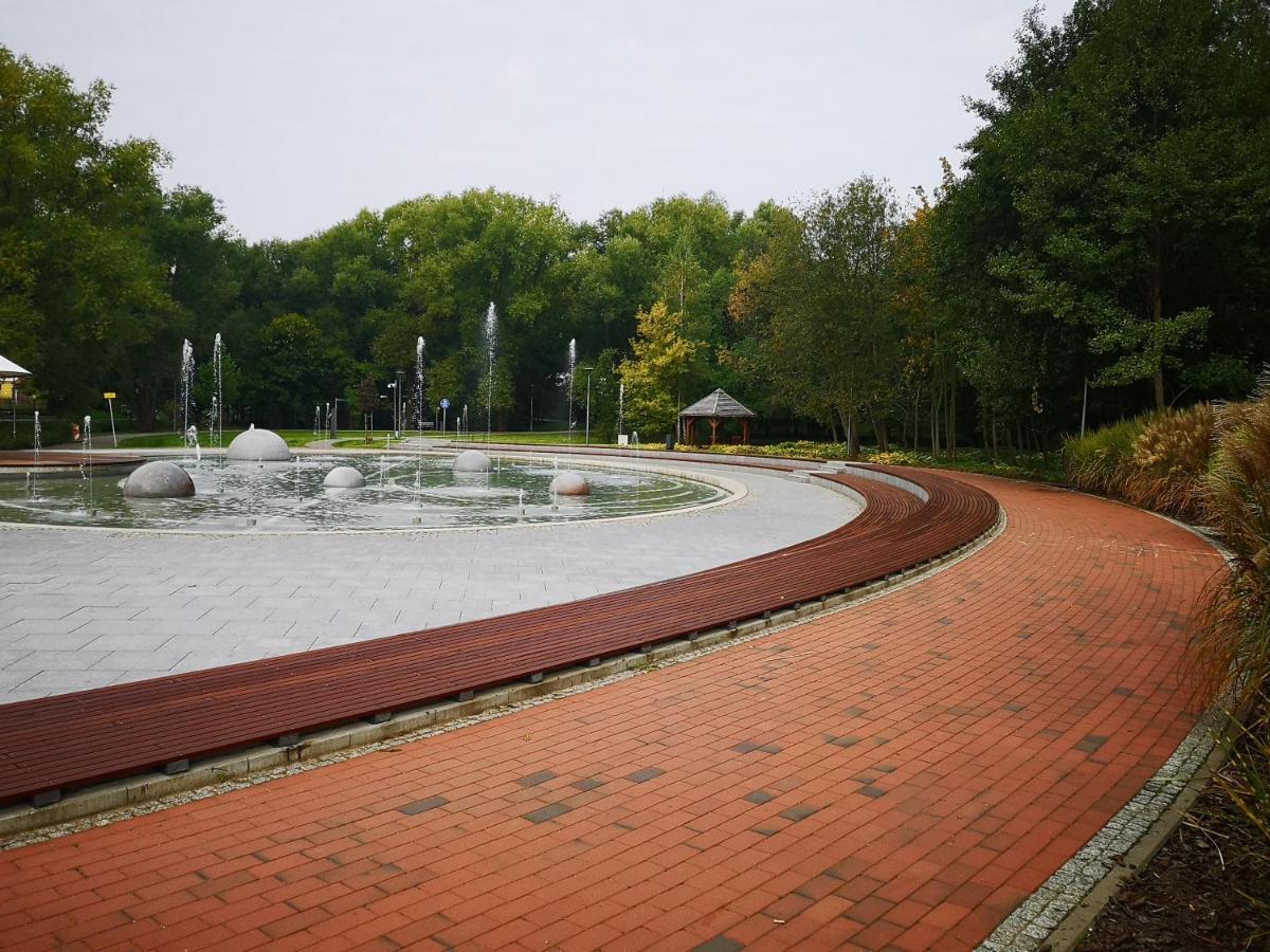 Villa Garden Paryski Olsztyn  Buitenkant foto