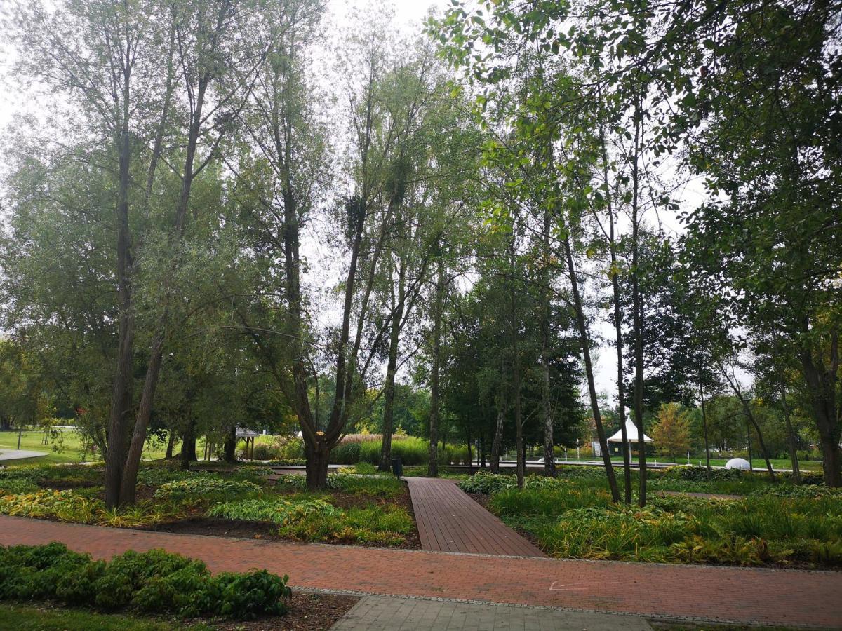 Villa Garden Paryski Olsztyn  Buitenkant foto